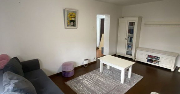 Vanzare apartament zona Titan