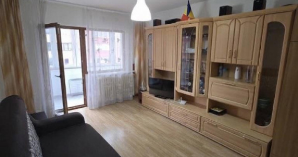 Apartament 3 camere, 2 bai, 2 balcoane, parcare,renovat-zona