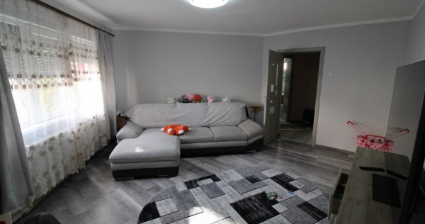 Apartament 2 camere în Hunedoara, zona Micro 5/1, decomandat