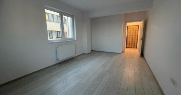 APARTAMENT 3 CAMERE, DECOMANDAT, BLOC NOU, MUTARE IMEDIATA