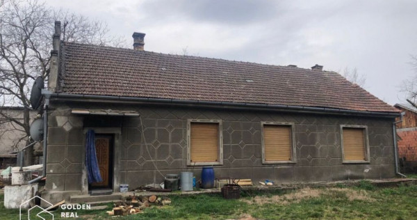Casa teren 1108 mp, in Lipova