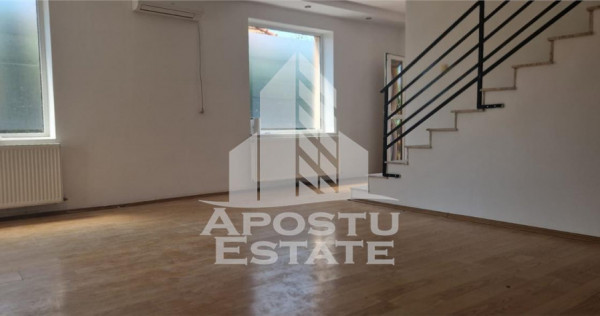 Casa individuala cu 5 camere ,220 Mp ,Zona Intim