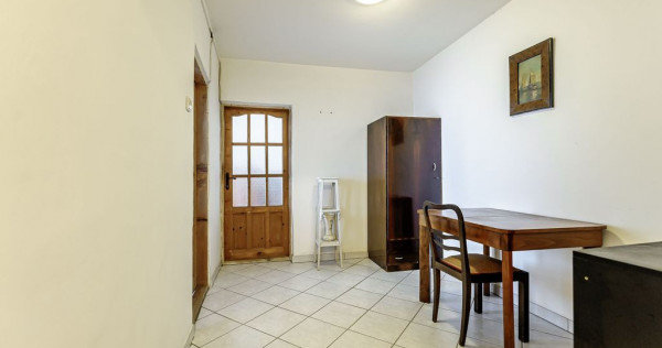 Apartament cu 3 camere zona Lebăda cartier Aurel Vlaicu