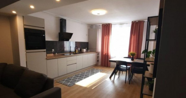 Apartament 2 camere, LUX, 58 mp, gradina 30 mp, Zona Teilor
