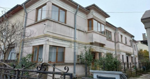 Apartament in vila, 4 camere, 87 mp, teren 80 mp, ultracentr