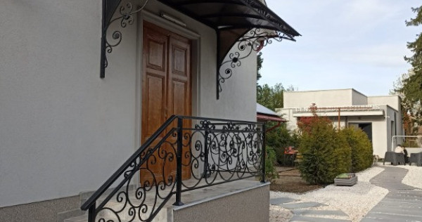 Inchiriez casă cu 2 apartamente, curte, grădină, Timisoara, Chișodei
