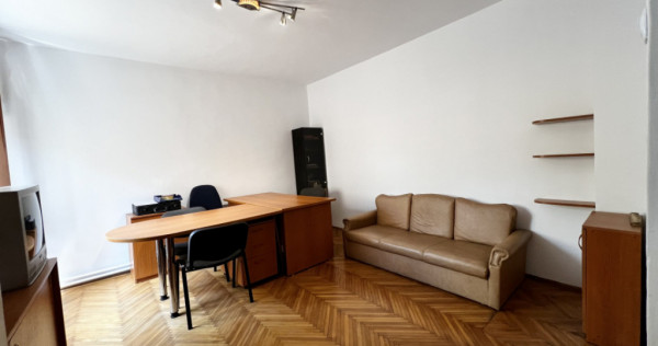 Apartament în zona Eroii Revoluției pretabil birou/atelier