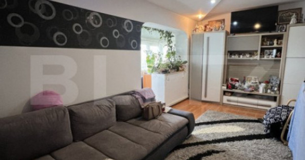 Apartament 5 camere, 2 bai, centrala proprie, cartier Obcini