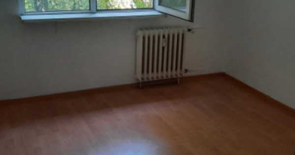 Apartament 3 camere DE RENOVAT 3 minute metrou NICOLAE GRIGO