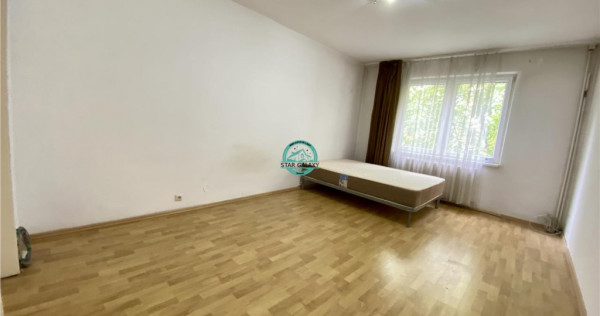 Vand Apartament cu 2 camere, decomandat, in Tudor Bld. Pandu