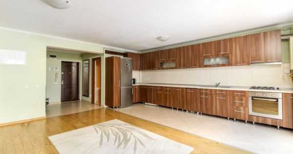 0% Comision! Apartament pe 2 niveluri, bloc NOU, lift, 1.540