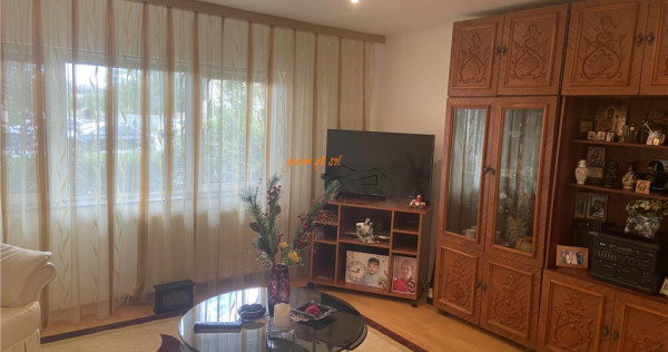 Apartament 3 camere , zona Politia Judeteana , parter , 85 m