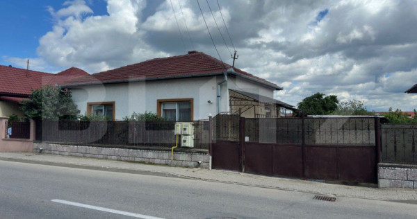 Casa individuala de vanzare, in centru, cu 1050 mp teren