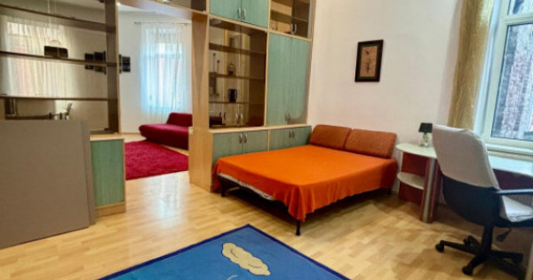 Apartament cu 3 camere de vanzare , Oradea