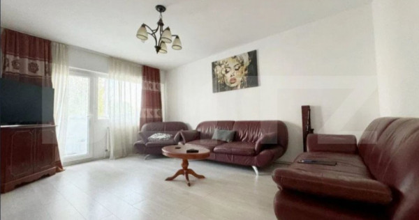 Apartament cu 5 camere, 100 mp, decomandat, zona Aradului