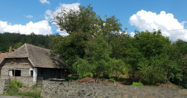 Casa cu teren in localitatea Batuta, 1730 mp teren