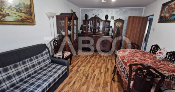 Apartament cu 3 camere 2 bai in zona Turnisor din Sibiu