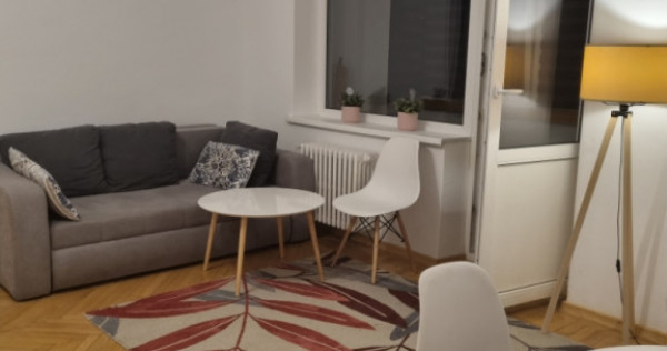 Piata Romana-Gheorghe Magheru,apartament 2 camere la gura metroului