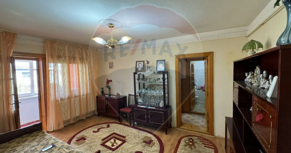 Apartament cu 2 camere în zona Pod