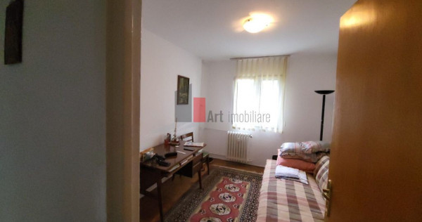 Apartament 4 camere Titan