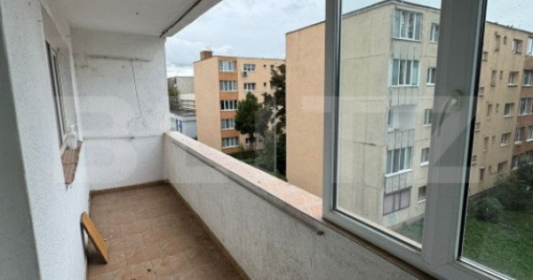 OFERTA !! Apartament renovabil, et 2/4, 3 camere, decomandat