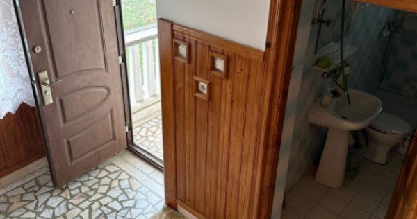 Casa compusa din 7 camere situata in zona EFORIE NORD - CENT