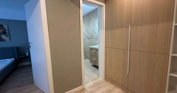 Închiriere apartament cu 3 camere – Hala Centrală