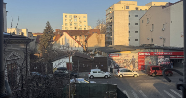 2 camere 2 bai in Centrul Orasului la 8 minute de metrou