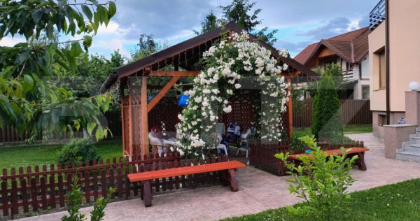 Vila - 4 camere, mobilata lux, Stupini - Brasov