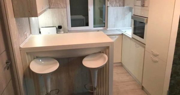 Apartament cu 3 camere - etajul 2 - Podu Roș, Cantemir