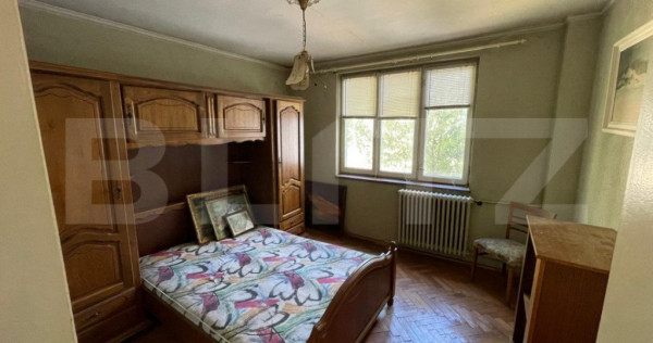 Apartament 2 camere, etaj 2, situat in zona Centrala