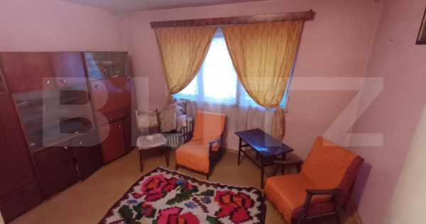 Apartament 3 camere, zona NORD, ETAJ 3 ( de renovat)