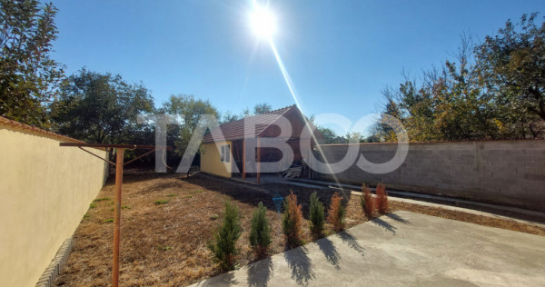 Casa individuala de vanzare 135 mp utili 500 mp teren Lazare