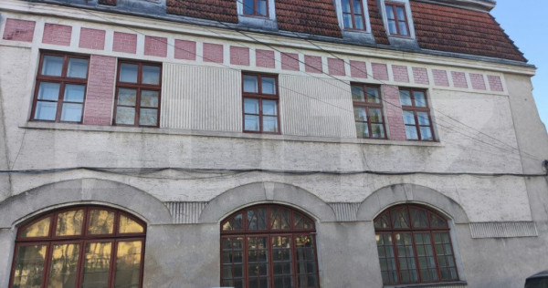 Spatiu multifunctional, zona ultracentrala, 1883mp, Siret