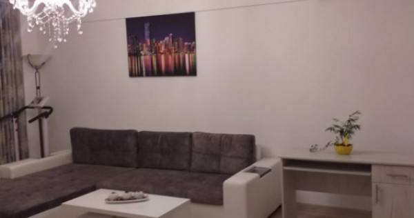 Apartament 3 camere DECOMANDAT 100 MP zona Păcurari - Șos.