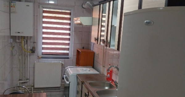 Apartament 3 camere zona ASTRA