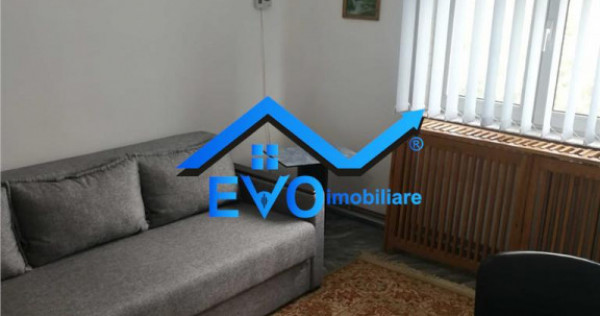 Apartament cu 2 camere, decomandat, zona Podul de Fier