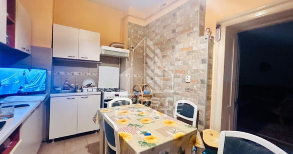 Apartament 3 camere, imobil reabilitat in Piata Unirii