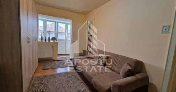 Apartament cu 3 camere, centrala proprie, zona Dacia