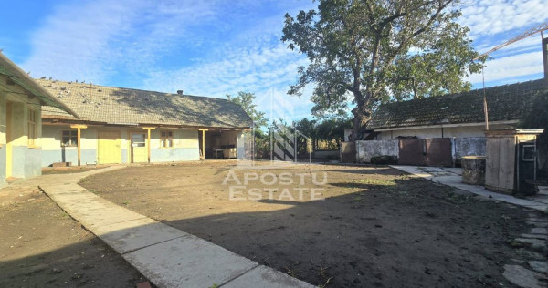 Casa cu teren in localitatea Simand