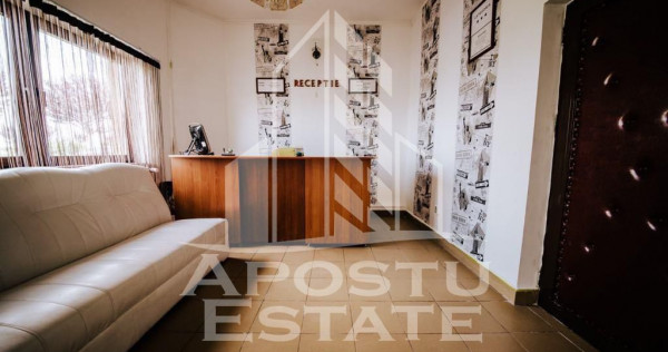 Pensiune cinci camere si doua apartamente de inchiriat, M...