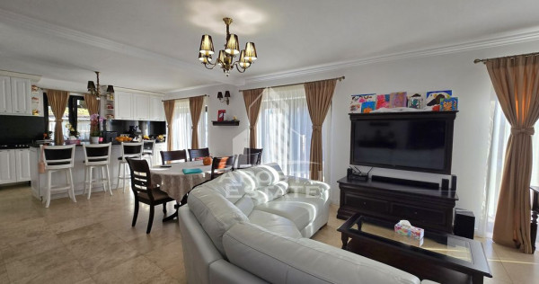 Casa individuala deosebita cu 5 camere, 3 bai, demisol si...