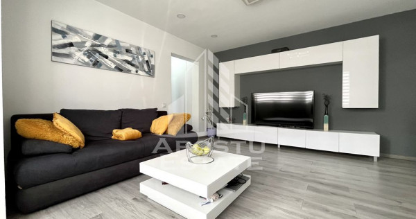 Apartament cu 3 camere, renovat complet, etaj intermediar...