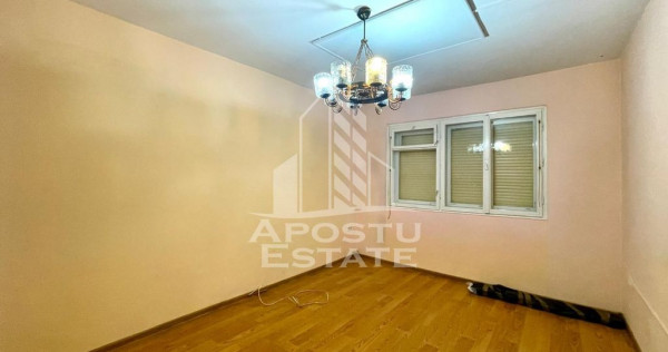 Apartament 3 camere, decomandat - zona Vlaicu, 5 Colturi