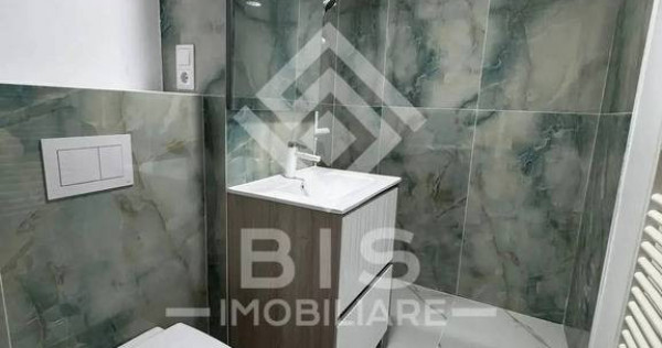 Apartament Spațiu Comercial Decebal