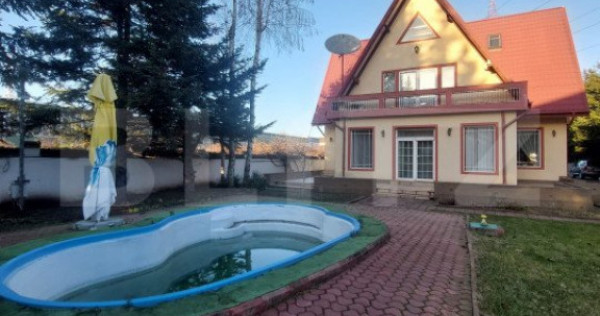 Vila, 10 camere, 580 mp, zona Cartier Albert