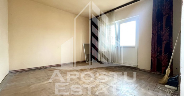 Apartament cu 3 camere, centrala proprie, zona Freidorf