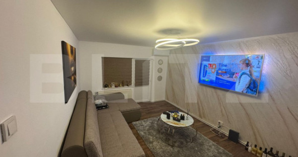 Apartament 3 camere, 80 mp, decomandat, zona Centrala