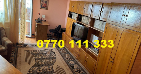 - Apartament 3 camere decomandat, Calarasilor, suprafata tot