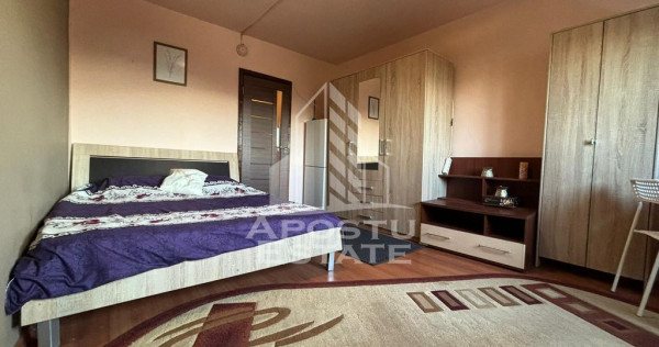 Apartament cu o camera, centrala proprie, zona Buziasului